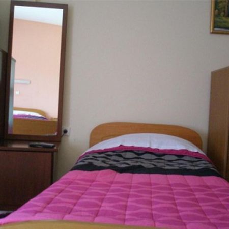 Hotel Galaxias Káto Loutrákion Dış mekan fotoğraf