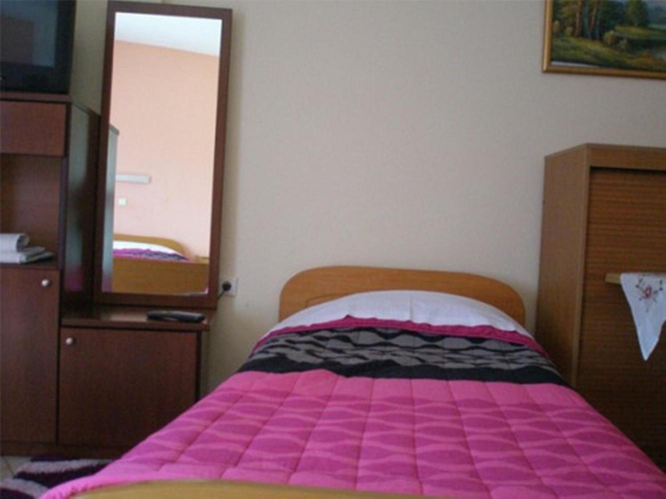 Hotel Galaxias Káto Loutrákion Dış mekan fotoğraf