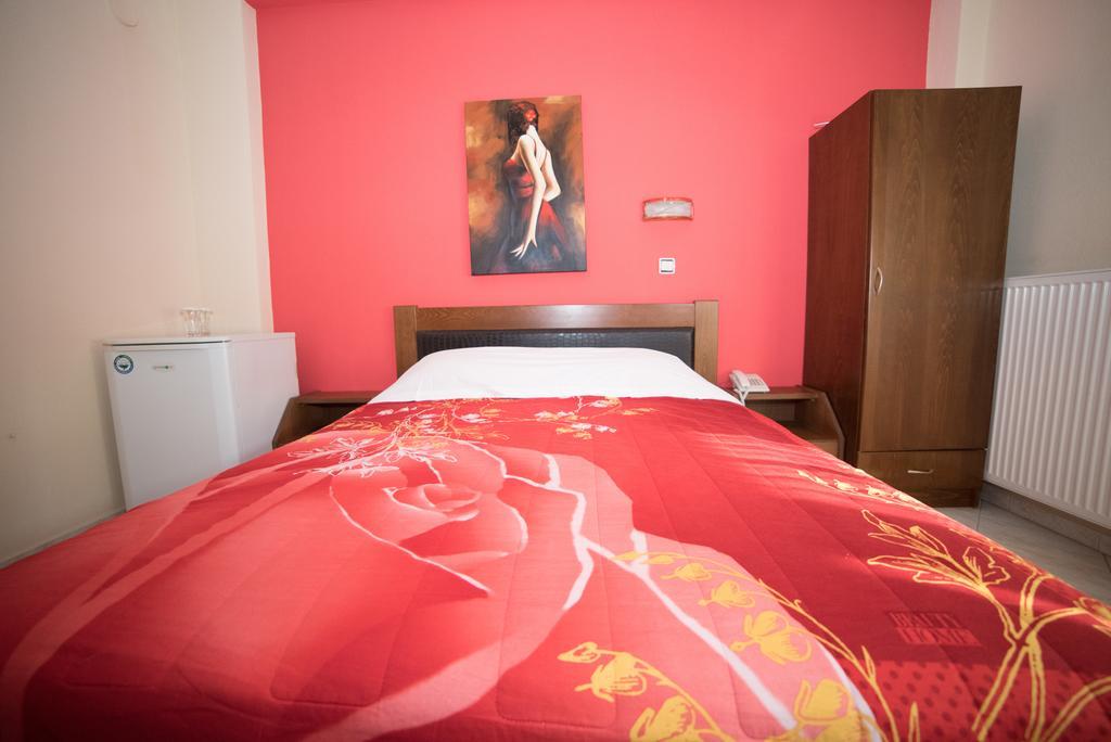 Hotel Galaxias Káto Loutrákion Dış mekan fotoğraf