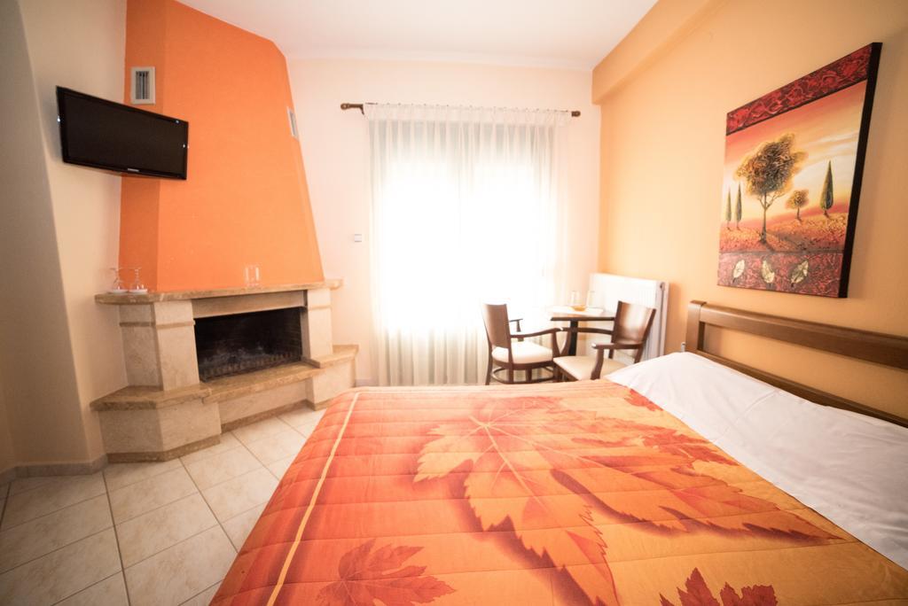 Hotel Galaxias Káto Loutrákion Dış mekan fotoğraf