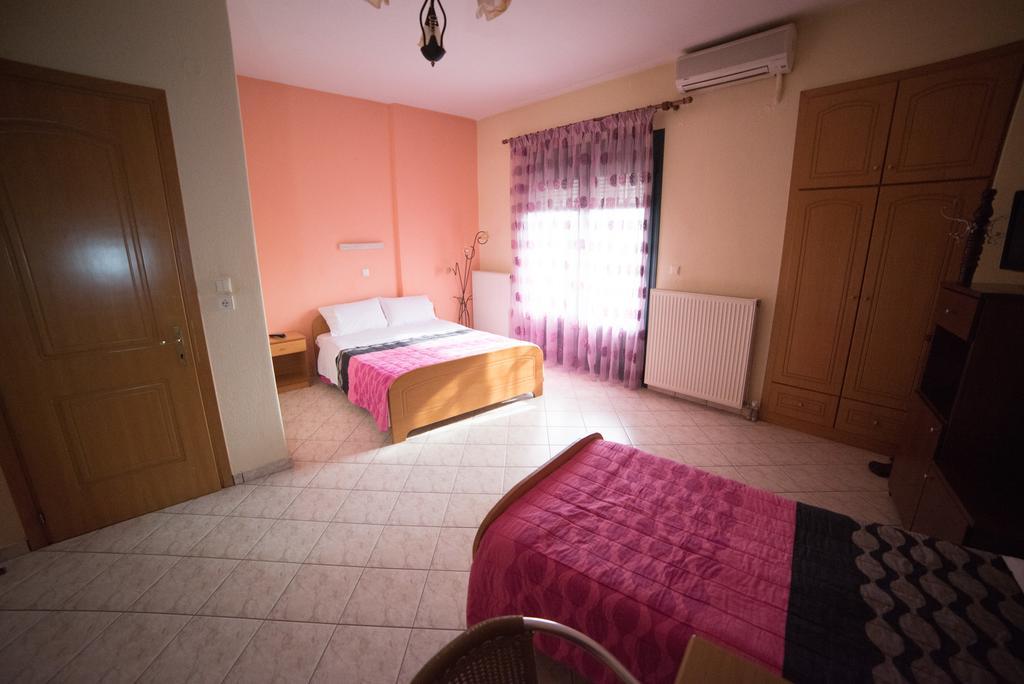 Hotel Galaxias Káto Loutrákion Dış mekan fotoğraf